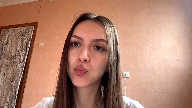 BrandyNorthcott online show from April 17, 2026, 2:47 am