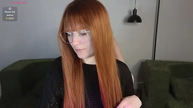 Snapshot of JessieWayy chatting on April 18, 2026, 7:45 am JessieWayy online show from April 18, 2026, 7:45 am