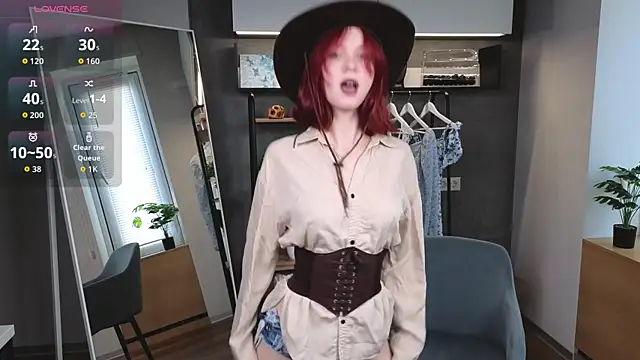 MaisieWillians online show from July 27, 2026, 4:08 am