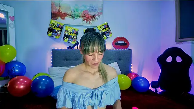 Snapshot of Lorena_sweet33 chatting on June 18, 2026, 1:48 pm Lorena sweet33 online show from June 18, 2026, 1:48 pm