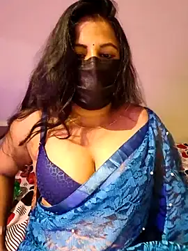 Snapshot of Hot_Alicee chatting on May 19, 2026, 4:46 pm Hot Alicee online show from May 19, 2026, 4:46 pm