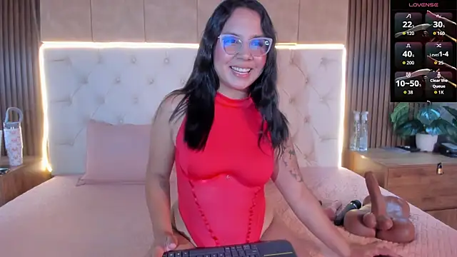 Snapshot of Amelia_Rossetti chatting on May 30, 2026, 11:29 am Amelia Rossetti online show from May 30, 2026, 11:29 am