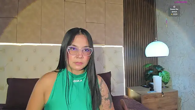 Snapshot of Amelia_Rossetti chatting on June 20, 2026, 10:51 am Amelia Rossetti online show from June 20, 2026, 10:51 am