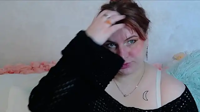BelladonnaRed online show from May 11, 2026, 3:34 am