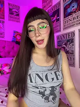 AkiraYami online show from April 17, 2026, 10:02 pm