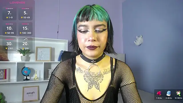 velveth noir online show from April 17, 2026, 2:09 pm