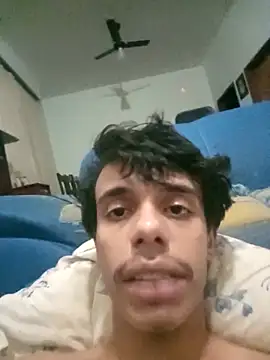 Snapshot of raiotrajado chatting on April 9, 2026, 2:22 am raiotrajado online show from April 9, 2026, 2:22 am