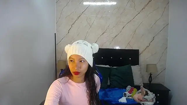 Snapshot of hasley_cute chatting on April 28, 2026, 7:30 pm hasley cute online show from April 28, 2026, 7:30 pm
