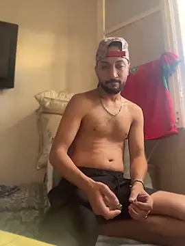 Snapshot of legende59 chatting on July 4, 2026, 9:26 am legende59 online show from July 4, 2026, 9:26 am