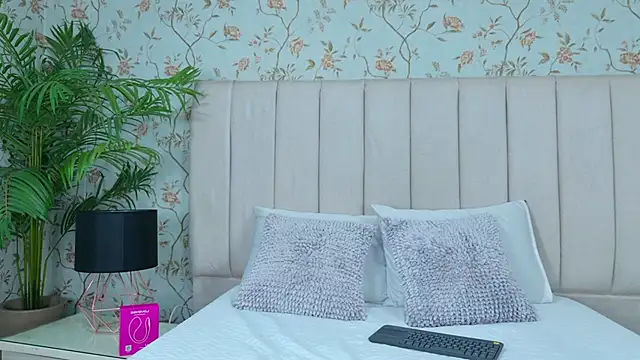 Snapshot of VegaSara chatting on May 9, 2026, 6:13 pm VegaSara online show from May 9, 2026, 6:13 pm