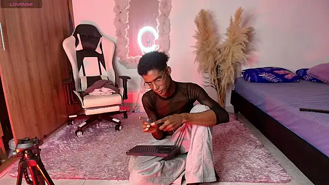 Snapshot of IamAndrey chatting on June 15, 2026, 11:07 pm IamAndrey online show from June 15, 2026, 11:07 pm
