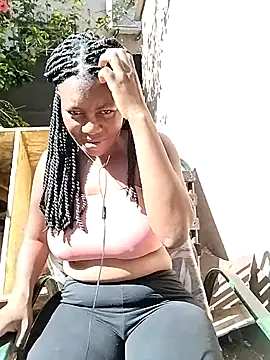 Snapshot of SweetCandy_95 chatting on May 12, 2026, 9:50 am SweetCandy 95 online show from May 12, 2026, 9:50 am