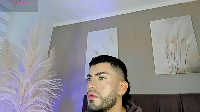 Alexander Diazz online show from July 15, 2026, 2:22 pm