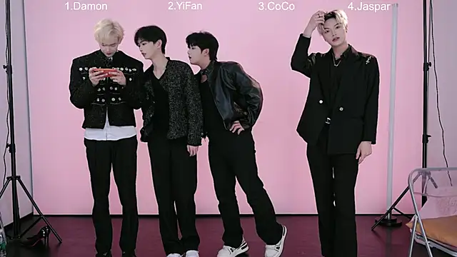 Snapshot of XL-CandyShop chatting on April 7, 2026, 6:58 am XL-CandyShop online show from April 7, 2026, 6:58 am