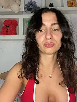 KarolDolly05 online show from July 17, 2026, 1:07 pm