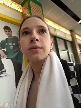 michelle lovique online show from April 10, 2026, 8:08 am