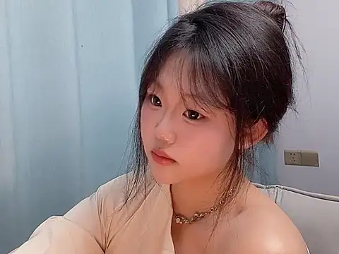 Snapshot of Lilababy00 chatting on April 10, 2026, 1:05 pm Lilababy00 online show from April 10, 2026, 1:05 pm