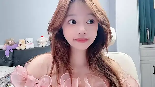 Lilababy00 online show from May 9, 2026, 11:04 am