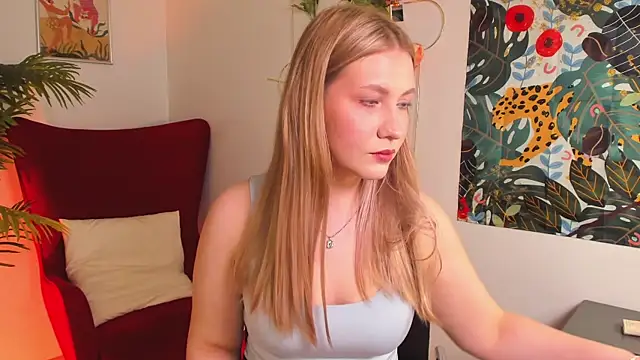 Emilicious online show from April 14, 2026, 5:46 am