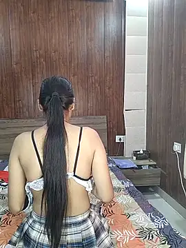 cute dimple0 online show from June 3, 2026, 9:56 am