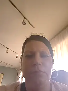 Snapshot of Cummyway69 chatting on April 7, 2026, 1:11 pm Cummyway69 online show from April 7, 2026, 1:11 pm