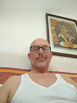 Snapshot of Rubicon_man chatting on April 23, 2026, 12:29 pm Rubicon man online show from April 23, 2026, 12:29 pm