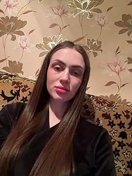 Snapshot of AlinaLove3213 chatting on April 20, 2026, 6:20 pm AlinaLove3213 online show from April 20, 2026, 6:20 pm