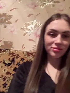 Snapshot of AlinaLove3213 chatting on May 1, 2026, 6:56 pm AlinaLove3213 online show from May 1, 2026, 6:56 pm