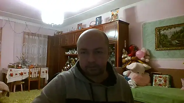 Snapshot of Luceriusbigass chatting on January 18, 2026, 3:38 pm Luceriusbigass online show from January 18, 2026, 3:38 pm