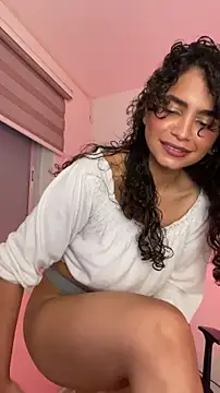 Snapshot of holaRosa chatting on May 13, 2026, 10:06 pm holaRosa online show from May 13, 2026, 10:06 pm
