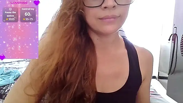 Snapshot of Lannah__ chatting on May 3, 2026, 3:07 pm Lannah online show from May 3, 2026, 3:07 pm
