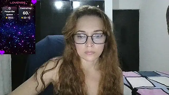 Snapshot of Lannah__ chatting on May 13, 2026, 2:31 am Lannah online show from May 13, 2026, 2:31 am