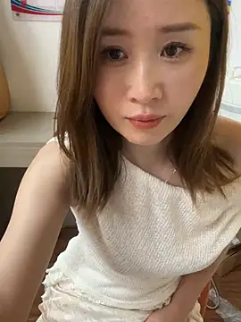 qin205205 online show from July 7, 2026, 7:34 am