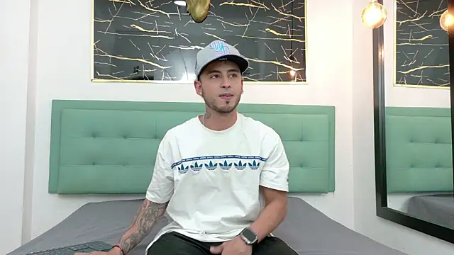 Snapshot of PowerLustX chatting on June 3, 2026, 4:15 am PowerLustX online show from June 3, 2026, 4:15 am