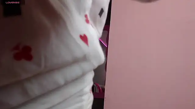 Snapshot of day0demony chatting on June 10, 2026, 1:43 pm day0demony online show from June 10, 2026, 1:43 pm