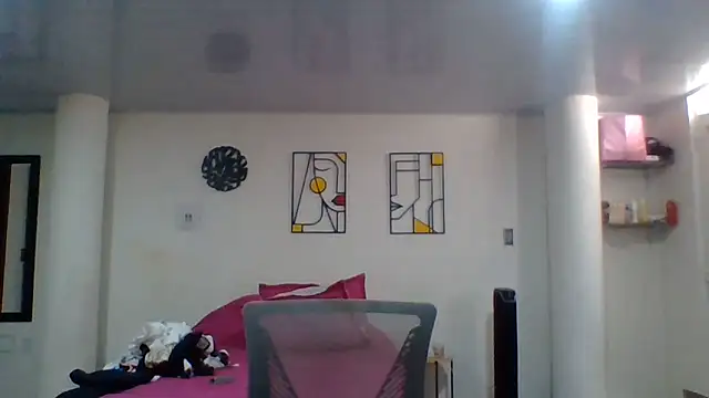 Snapshot of valery_fitt chatting on June 7, 2026, 2:43 pm valery fitt online show from June 7, 2026, 2:43 pm