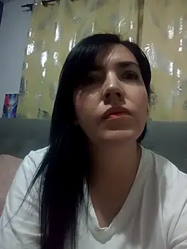 Ada Phone  online show from April 19, 2026, 11:40 pm