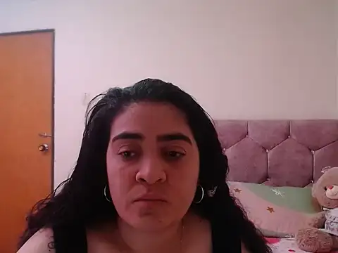 Mabbe07 online show from April 13, 2026, 1:33 am