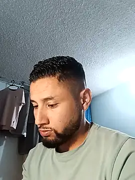 Snapshot of DiegoDass chatting on April 8, 2026, 4:01 am DiegoDass online show from April 8, 2026, 4:01 am