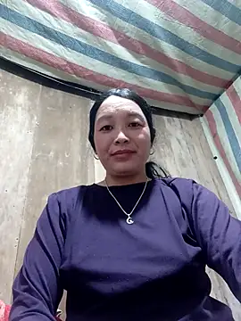 Snapshot of vanlucky2 chatting on May 8, 2026, 4:18 am vanlucky2 online show from May 8, 2026, 4:18 am