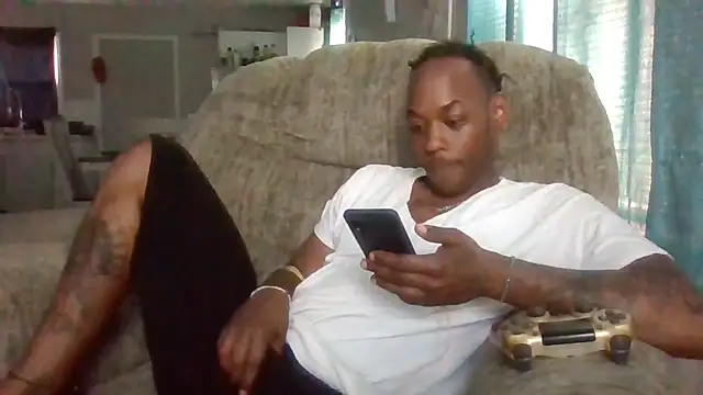 Snapshot of zdaddymm chatting on May 23, 2026, 9:52 pm zdaddymm online show from May 23, 2026, 9:52 pm