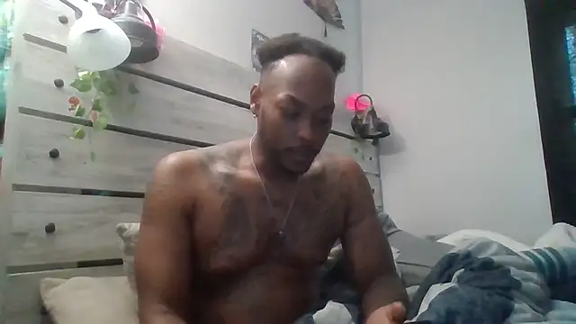 zdaddymm online show from June 17, 2026, 8:43 pm