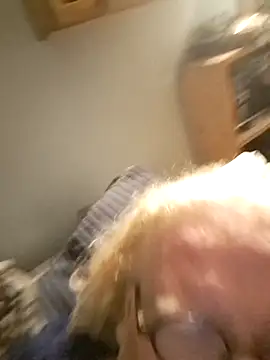 ChrisMtl83 online show from April 8, 2026, 4:45 am