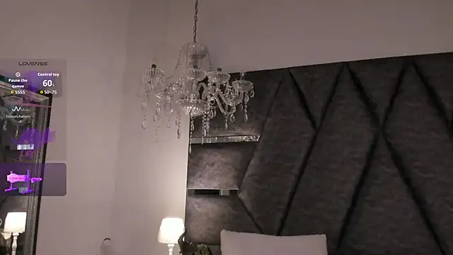 Snapshot of Cleopattra chatting on July 9, 2026, 8:13 pm Cleopattra online show from July 9, 2026, 8:13 pm