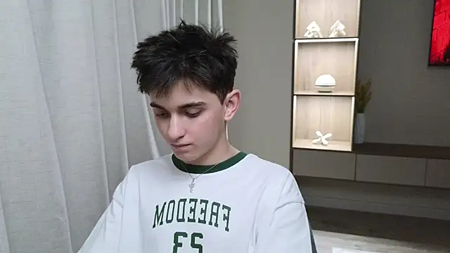 Snapshot of alexander_18_xxl chatting on June 28, 2026, 1:06 pm alexander 18 xxl online show from June 28, 2026, 1:06 pm