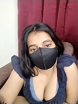 kavyasharma0 online show from April 13, 2026, 8:25 pm