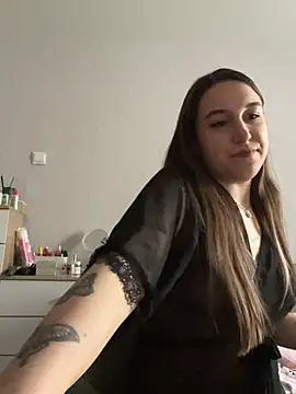 Snapshot of RiannaBrown chatting on April 13, 2026, 3:01 am RiannaBrown online show from April 13, 2026, 3:01 am