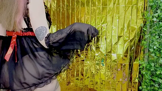 Sansarella online show from March 12, 2025, 5:07 pm