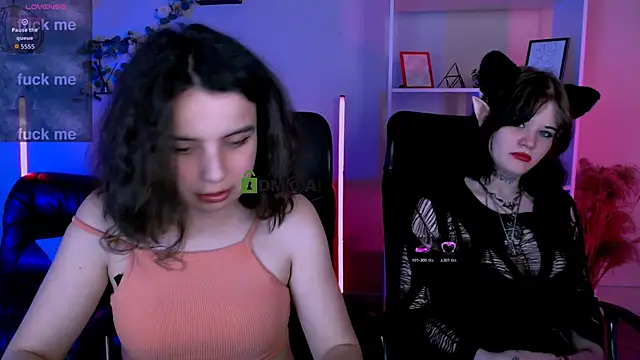 Snapshot of mia_mooon_ chatting on June 1, 2026, 10:50 am mia mooon online show from June 1, 2026, 10:50 am