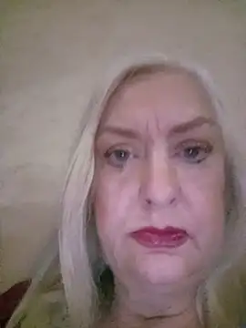 Julia20X online show from May 22, 2026, 4:34 pm